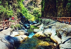 ɽ��̫��ɽ��Ȫ�{�Ƴ����c�؄e�������ٝ�A�YƷ