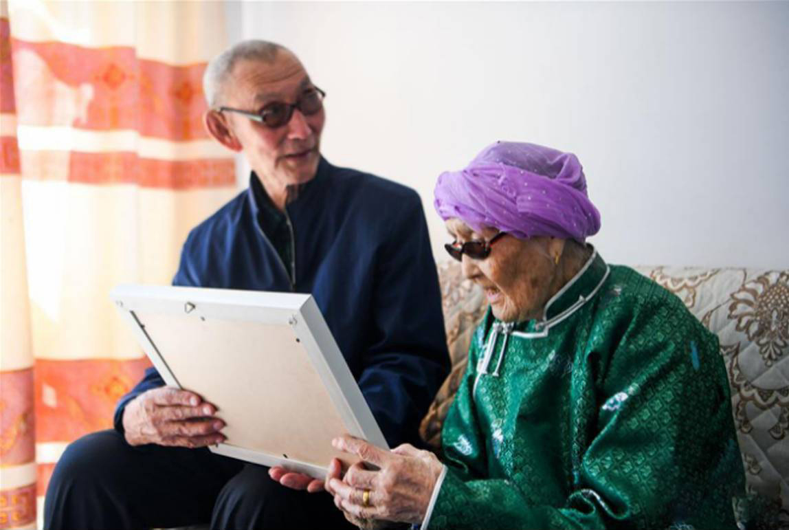 �ؑ�����(x��)��ƽ����ӛ�����ҕr���龰�����������˺��ϰ鶼�y�ڃ�(n��i)�ĵļ��������DƬ��Դ�����A�W(w��ng)��