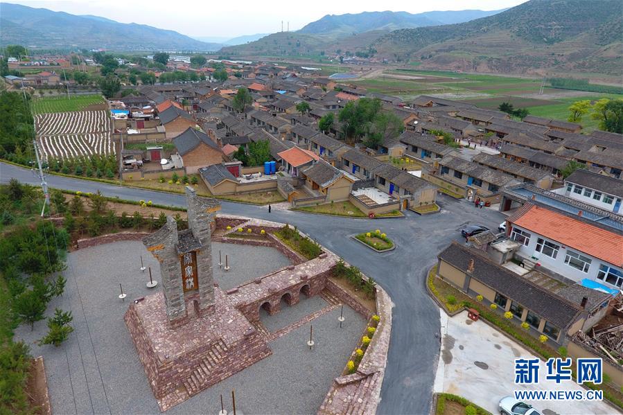 ������ƽ��С�����¡����A�W���D�Ļ��ӣ���3�� ��׌ȫ�w����ס�����ӡ���������ƽ�Ͱ��հ��ӵĹ���