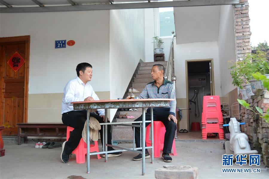 (決戰(zhàn)決勝脫貧攻堅·圖文互動)(1)閩西“鴨倌”羅水通脫貧記