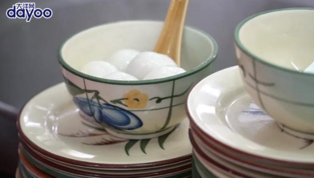 �e���ˣ��V�ݵĶ������治ֹ�Ԝ��A��