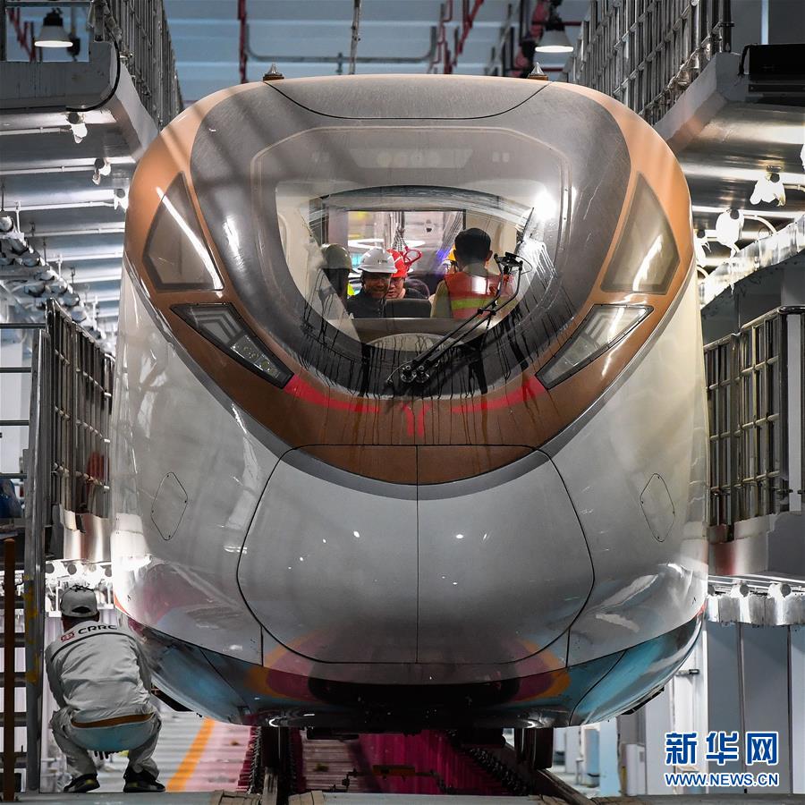 �����Aȫý�^�l���ɕ��؄e�^�졤�D�Ļ��ӣ���6���{(l��n)�D���L����������ô��ƴ����������ȫ���ɕ�����ʮ���塱�D��