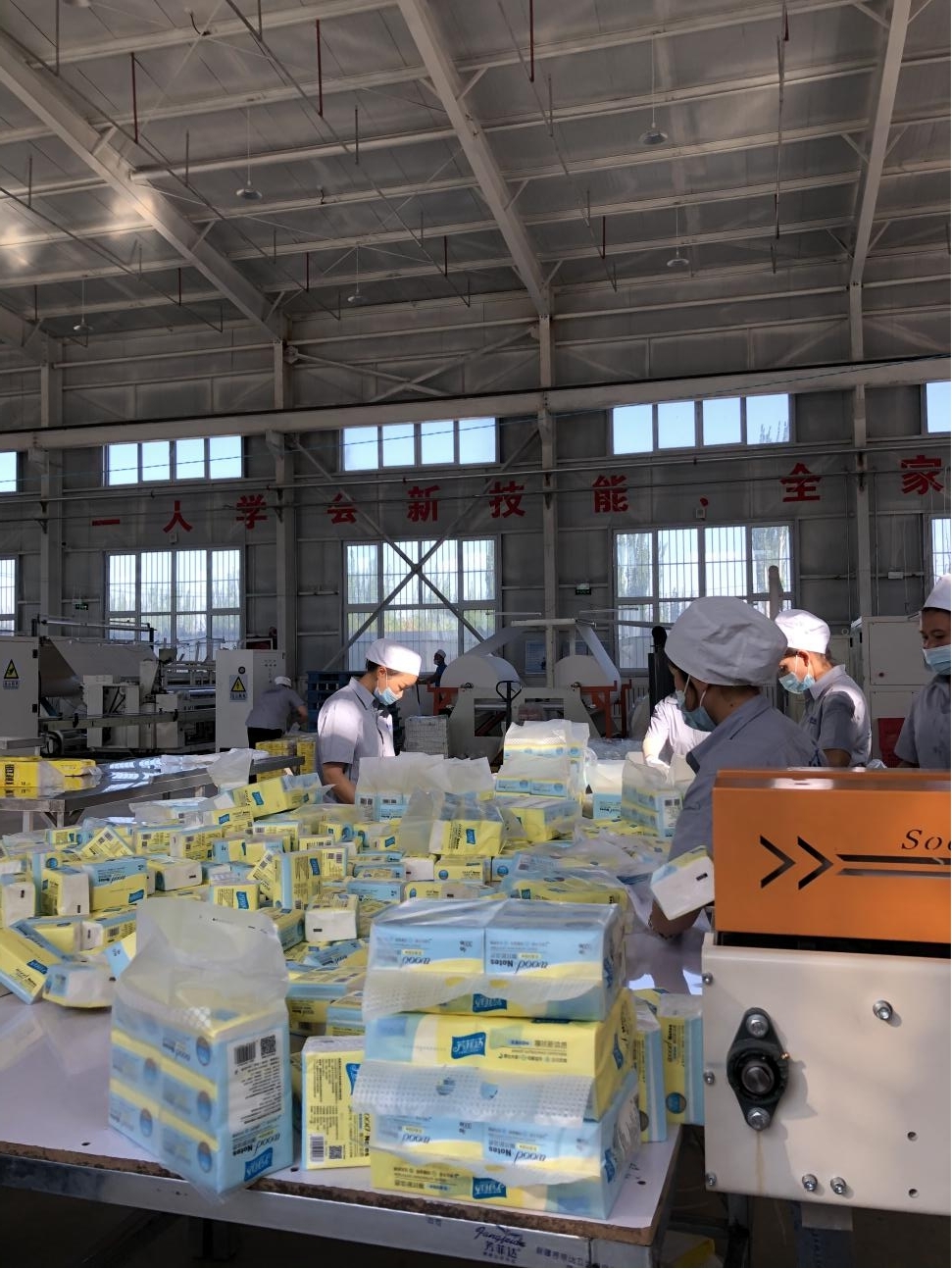 �հ��տ˴�ċDŮ�ڼ��T�ھ͘I(y��)��ÿ�¿��I(l��ng)��������1800Ԫ�Ĺ��Y������