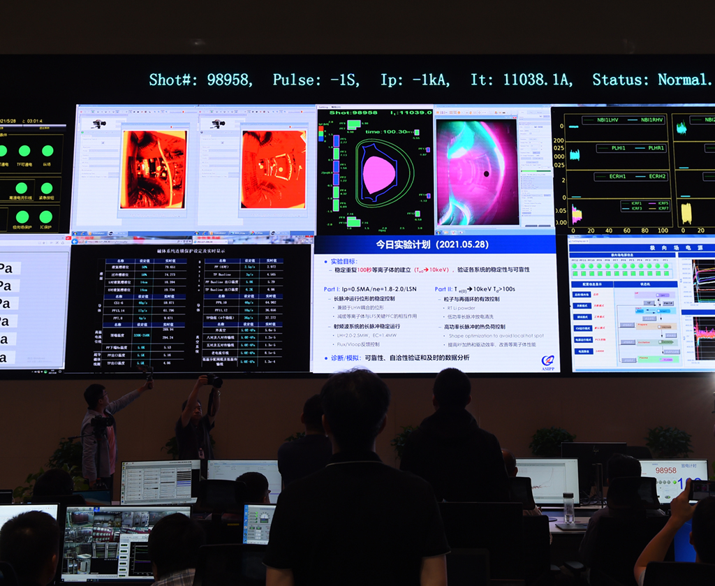 5��28���賿����ȫ�����п��R�˺˾�׃����b�ã�EAST�����ƴ�d����Ļ�@ʾ1.2�|�z�϶ȵ��x���w�\��ͻ��100���˲�g�����A��ӛ�� ���� �z