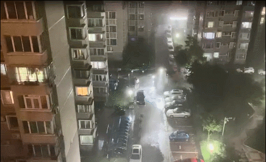 12���賿�����������Ĕz��