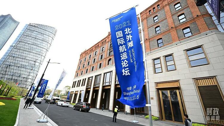 �r(sh��)������ح�ġ��傀(g��)һ���x����(x��)��ƽ���M(j��n)����(hu��)�_Ļʽ�ϵ���ּ���v