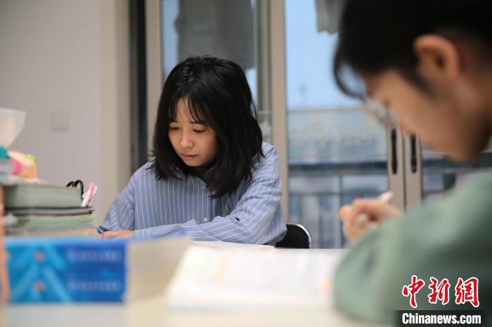 �D��������ڏ�(f��)��(x��)���������h(yu��n) �z