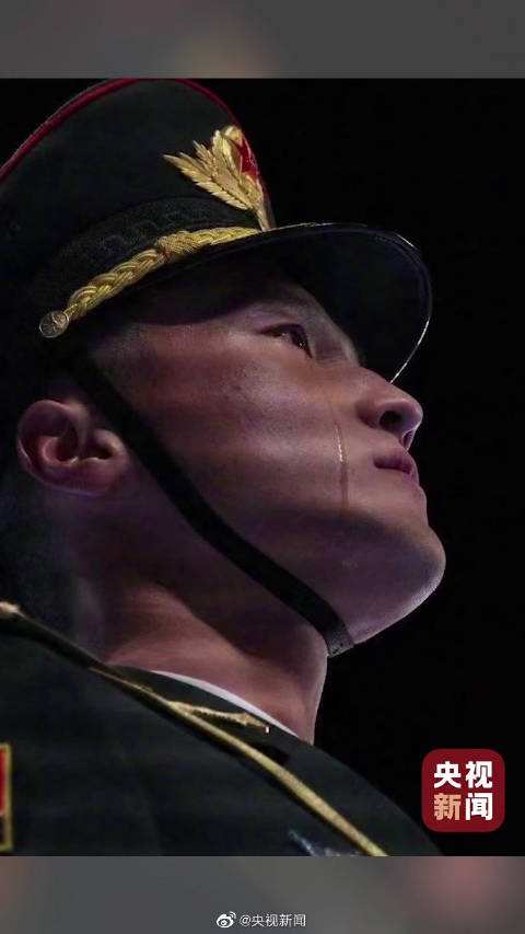 �ڱ������W��(hu��)�_(k��i)Ļʽ�ϣ��R�^ӛ��¬F(xi��n)��(ch��ng)һ���x�̱���I��˲�g��