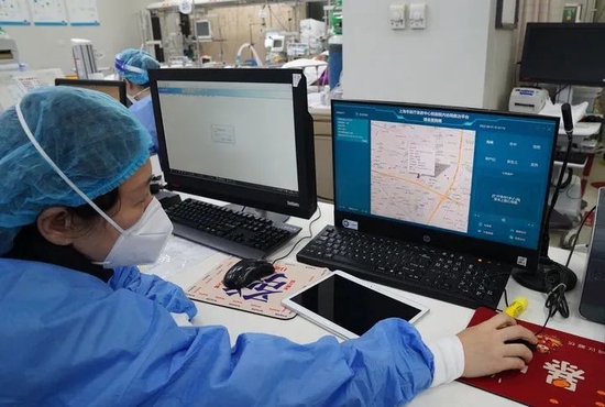 4��1���賿������t(y��)Ժ���o(h��)ʿ���Ϻ����t(y��)���������ąf(xi��)ͬ����ƽ�_�鿴���������ľ��o(h��)܇λ�������A��ӛ��Ԭȫ�z