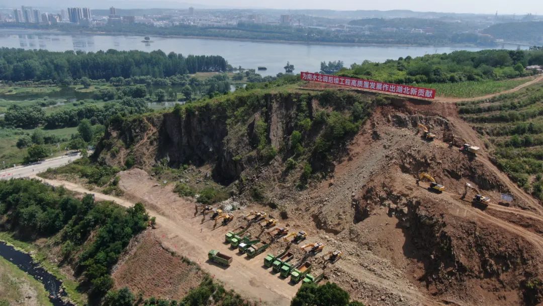 ����ӛ����ĳ���(j��)���̣��_����