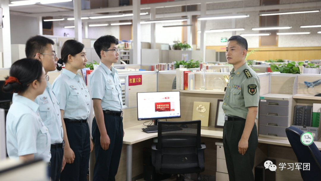 ��(x��)��ϯ���M(j��n)�҂���(zh��n)λح���h��܊ �ںτ�(chu��ng)��