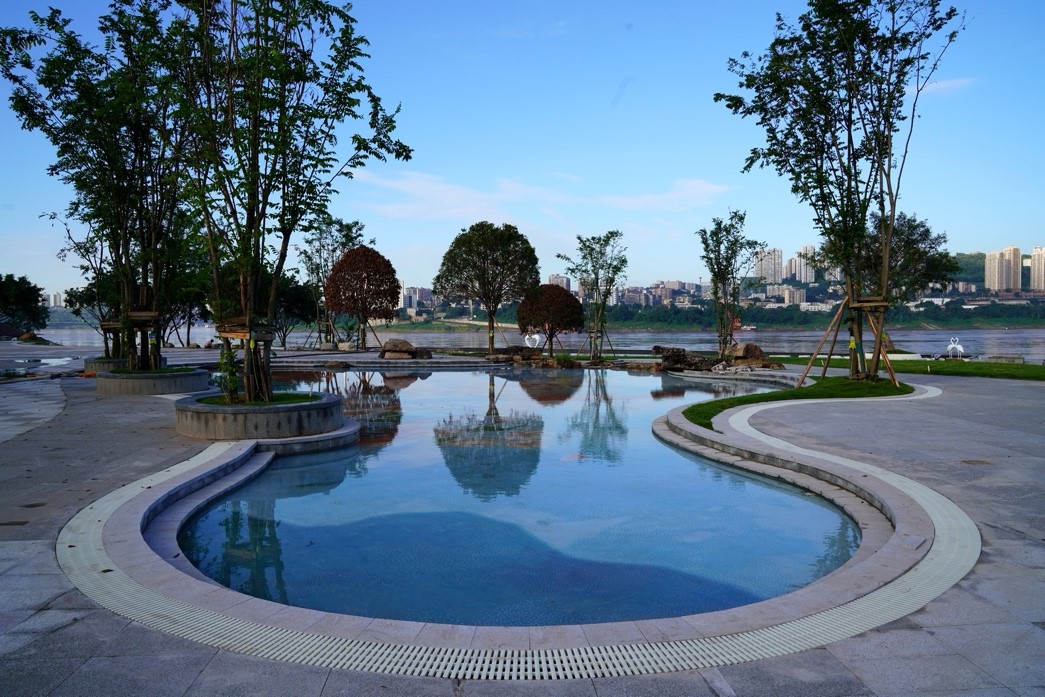 【發(fā)現(xiàn)最美 你評(píng)我論】重慶:“兩江四岸”治理升級(jí) 消落帶變身“網(wǎng)紅打卡地”