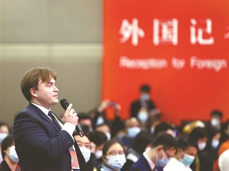 ��ʮ���������M(j��n)һ���x���Ї�(gu��)�Ĵ���