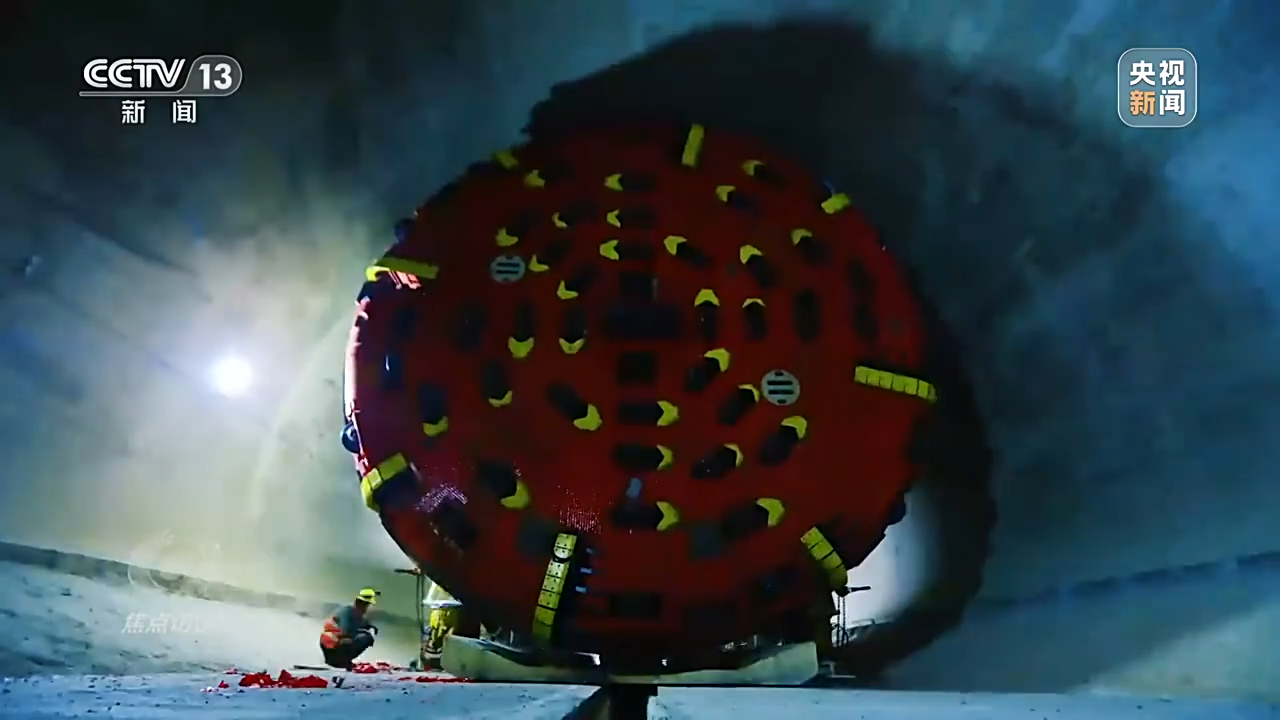 ���c(di��n)�LՄ����ͨ��ɽ�����Ї�·