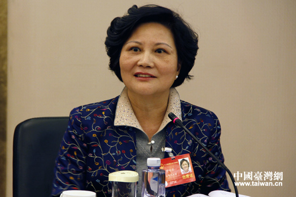 陳云英的“中國夢”:期待強(qiáng)國 為下一代“造夢” 陳云英的“中國夢”:期待強(qiáng)國 為下一代“造夢”