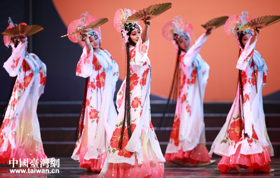 首屆兩岸絲綢文創(chuàng)論壇5月舉辦 搭建兩岸“新絲路” 首屆兩岸絲綢文創(chuàng)論壇5月舉辦 搭建兩岸“新絲路”