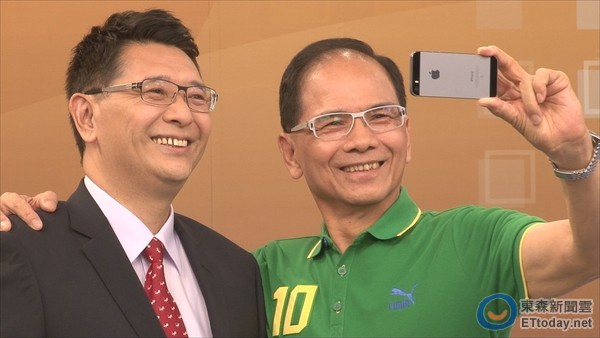  ���a���c��־�β���ǰ߀�H�ܺ��գ����վ������{(di��o)��ʽ�l(f��)������