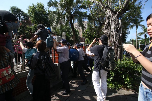 �þ��T�Q�� �����J���_������Ժ�����Խ�(j��ng)�^(q��)����