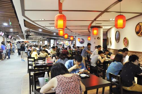 受大陸電商沖擊 臺資3C賣場轉(zhuǎn)型提高餐飲比例 受大陸電商沖擊 臺資3C賣場轉(zhuǎn)型提高餐飲比例