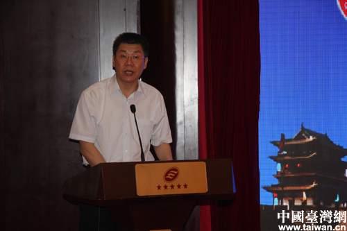 ����ϵ���x�����ɰ��Ļ�(li��n)�x�С����(d��ng)��̫ԭ�_Ļ