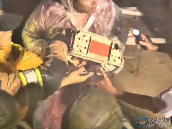 �_(t��i)����(f��)�d��������ش���y�����@�ں���