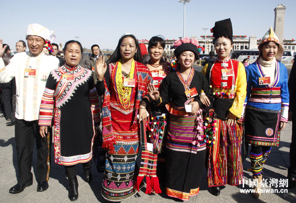 �M�D��ȫ�����f(xi��)ʮ�������Ε�(hu��)�h�_Ļ��(hu��)��Ӱ