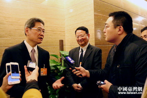 �й������_�k������(w��)Ժ�_�k���Ώ�־܊��(y��ng)����ϯʮ����ȫ���˴����Ε��h�_������F(tu��n)ȫ�w���h������ӛ�߲��L