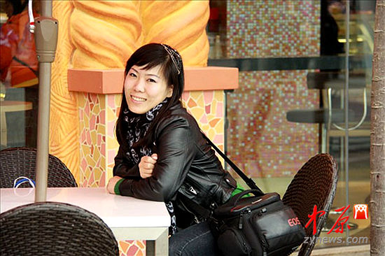 學(xué)校官網(wǎng)掛出的顧老師的照片