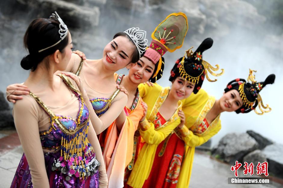 ������У���I(y��)����(chu��ng)�⡰�h���L(f��ng)�����I(y��)��