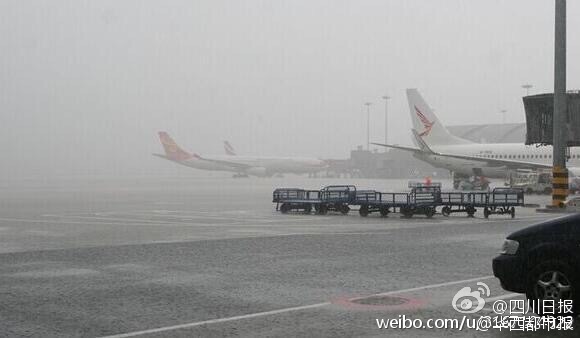 �DƬĬ�J���}