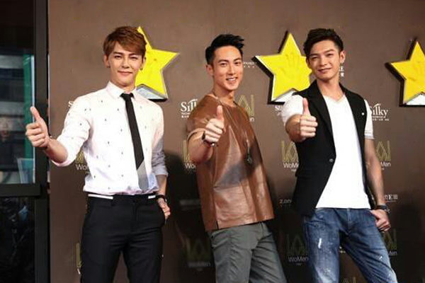 汪東城吳尊辰亦儒合體開店 汪東城被侃“太愛美” 汪東城吳尊辰亦儒合體開店 汪東城被侃“太愛美”