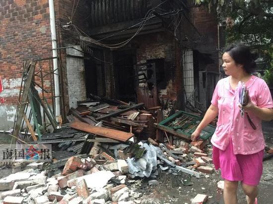 柳州一發(fā)廊煤氣爆燃4人受傷 沖擊波
