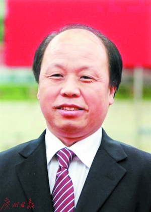 全總農民工副主席一年140場活動 最怕上臺發(fā)言 全總農民工副主席一年140場活動 最怕上臺發(fā)言