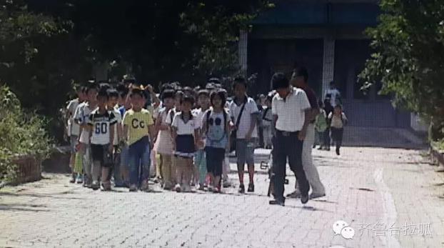 樂(lè)陵一小學(xué)班63人被扇耳光 打人的是品德課老師