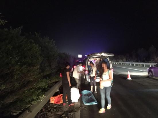 ����׷βĸ�ӱ�˦�w�����r(sh��)��ĸ�H�����w�o(h��)ס����