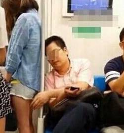 咸豬手!男子深圳地鐵猥褻多名女乘客 被罵后揮刀傷人