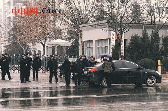 �Ҍ��cУ����Ȼ�f��δ��