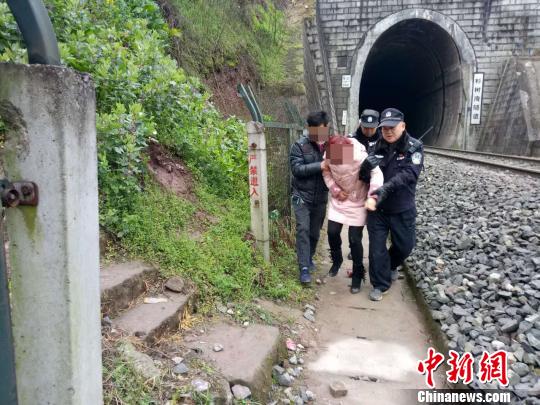 �񾯺���ĳһ�����Tĳ���x�F·�� ���� �z