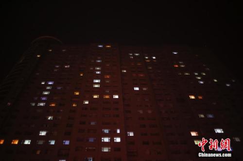 �Y�ψD���ོĳ����������E �z