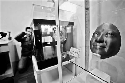 �ˌ�ɽ���x�^��3D��ӡ�z�w�����沿10С�r�����