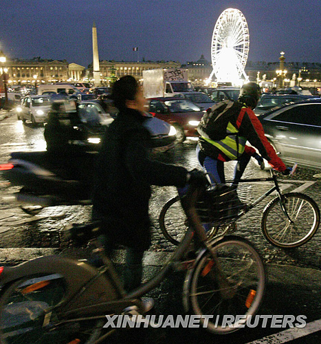 �����˴󹫄ՆT�ϕ��l(f��)��24С�r�T��