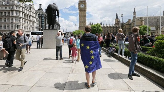 英外交大臣:英脫歐不是退出歐洲 望深化英法關(guān)系 英外交大臣:英脫歐不是退出歐洲 望深化英法關(guān)系