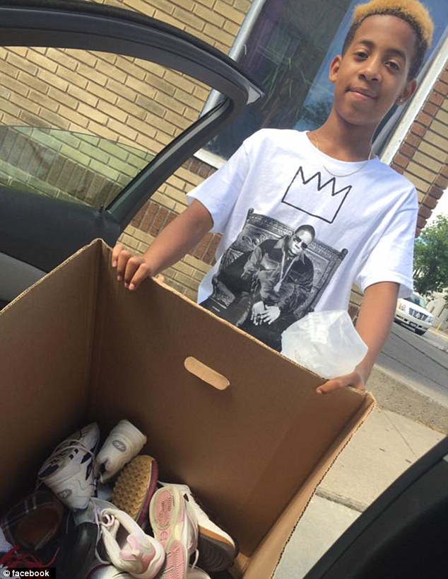 美13歲愛心男孩為貧困兒童募捐新鞋 美13歲愛心男孩為貧困兒童募捐新鞋