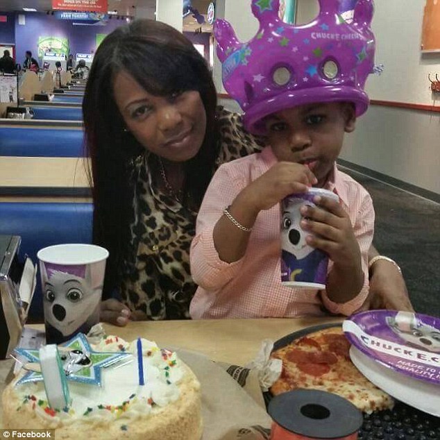 美國(guó)廉價(jià)航空鬧烏龍 把兩名5歲男孩弄混送錯(cuò)地 美國(guó)廉價(jià)航空鬧烏龍 把兩名5歲男孩弄混送錯(cuò)地