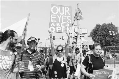 美總統(tǒng)選舉陷入抹黑怪圈:一面大把撒錢 一面相互攻擊 美總統(tǒng)選舉陷入抹黑怪圈:一面大把撒錢 一面相互攻擊