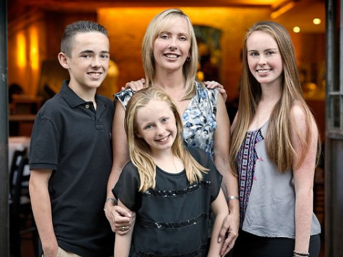 �ڂ�������̩��������ĸ�H�c�������(�DƬ�����ݡ�����̩���ṩ)