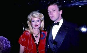 ����������Թ��ǰ���༴���f����ĸ�H���f������ɫ˥��