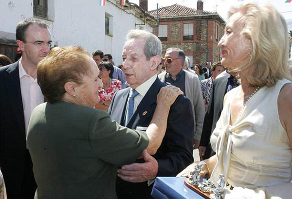 �M(f��i)���ϵ�˹�o���︸���l(xi��ng)�H���¾��~ؔ(c��i)����ʹ����һҹ�g���ɞ�ǧ�f(w��n)������