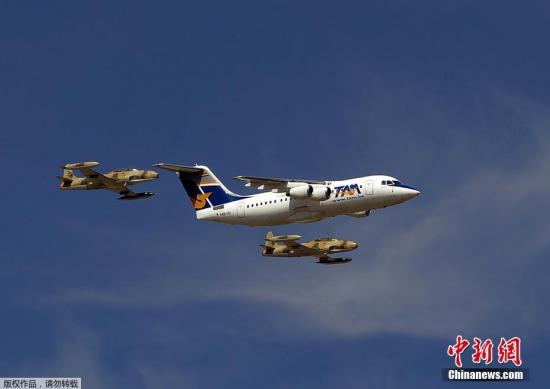 ��?sh��)ؕr�g11��29��,һ���d��81�˵�Avro RJ85�͙C�ڸ炐�ȁ���������(j��)�����ֺ��������������Ơ����߇��H�C���ڹٷ��罻�W(w��ng)վ�l(f��)����Ϣ�Q,���C�͙Cע��̖��CP2993���C���d��72���˿ͺ�9���C�M�ˆT���D��ԓ�C���Y�ψD��