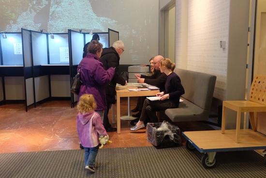 荷蘭萊頓民俗志博物館內(nèi)的投票現(xiàn)場。 本文圖片均為作者提供